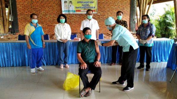 Wabup Pudjirustaty Narang Monitoring Pelaksanaan Vaksinasi Bagi Lansia