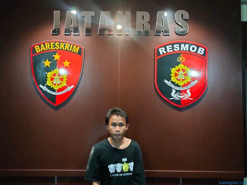 Satroni Barak Saat Penghuni Tidur, Pria Ini Gasak Dua Unit HP
