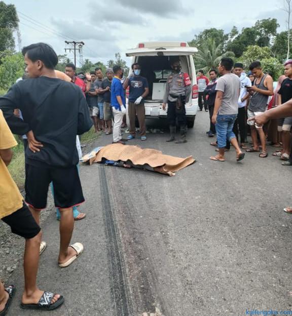 Dihantam Truk, Pengendara Honda CBR Tewas Ditempat