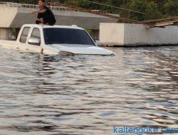 Jalan Trans Kalimantan Penda Barania Tutup Total