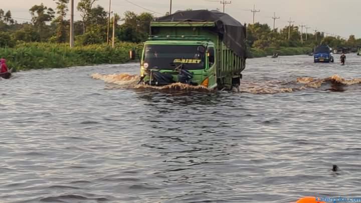 banjir penda barania