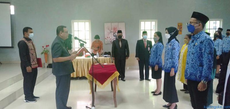 tenaga kesehatan