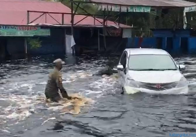 mobil kecil