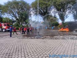 Tim Rescue LCEC 112 Simulasikan Kondisi Darurat Kebakaran BBM