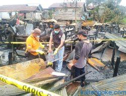 Kompleks Ponton Membara, 28 KK Kehilangan Tempat Tinggal