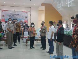 Bupati Pulpis Serahkan Sertifikat Tanah Program PTSL