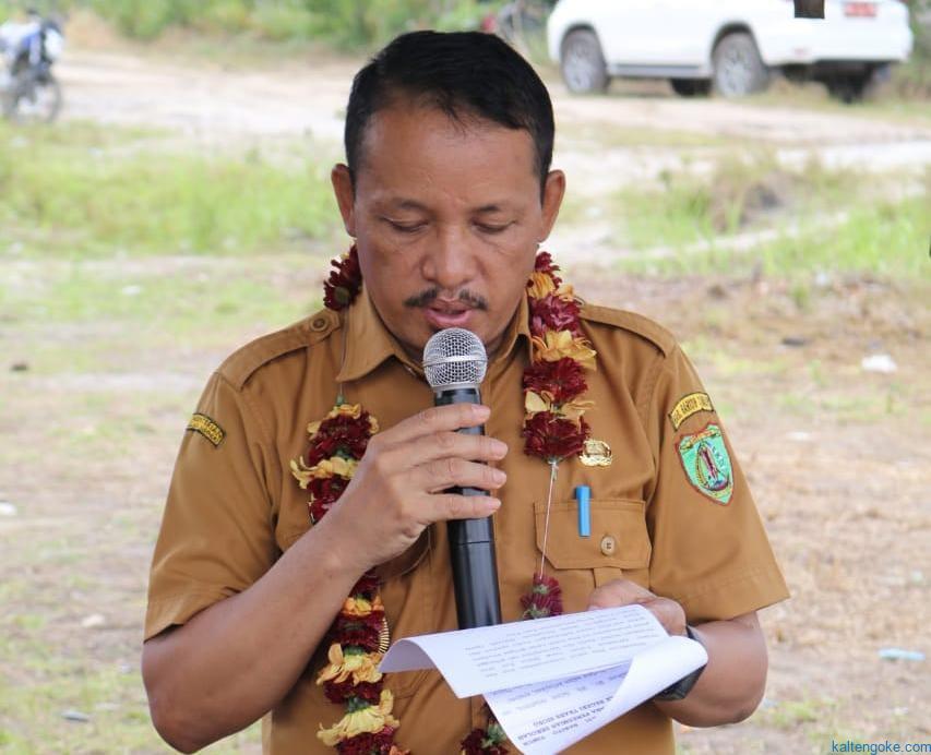 Membangun Sekolah