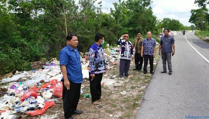 sampah meluber