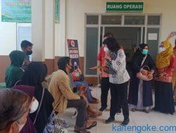 Bupati Tinjau Operasi Katarak Gratis di RSUD Pulpis