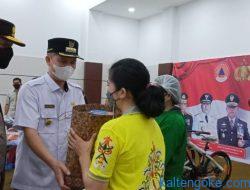 Bupati Gumas Dampingi Kapolda Kalteng Pantau Pelaksanaan Vaksinasi