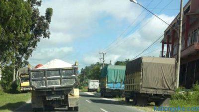 Tindak Truk Pengangkut Galian C tanpa Penutup