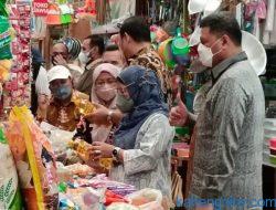 Sambangi Sejumlah Pasar, Tim Satgas Pangan – TPID Kalteng Pantau Harga Minyak Goreng dan Gula
