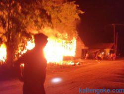 Korsleting Listrik, Rumah Warga Telangkah Hangus