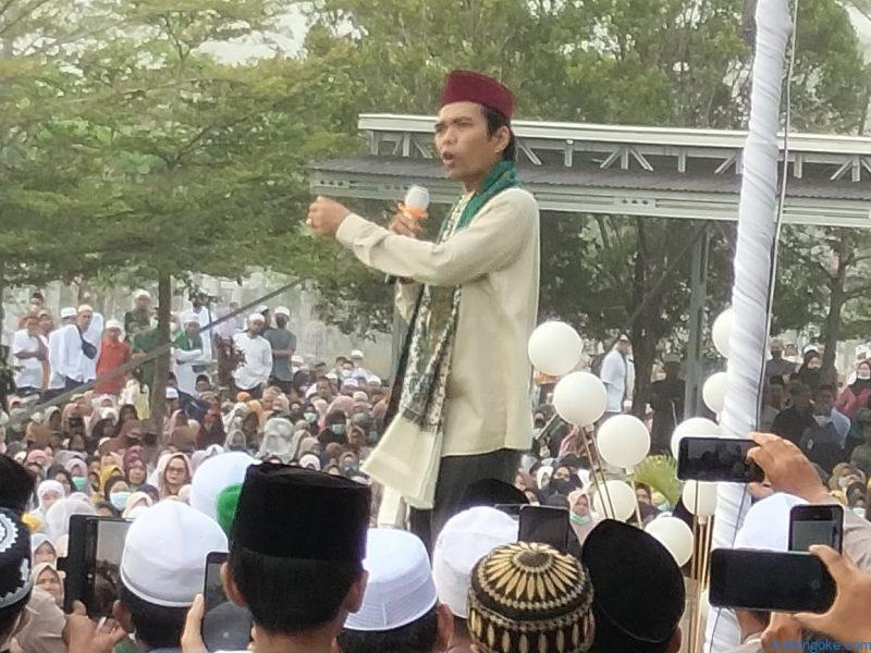 Ribuan Umat Muslim