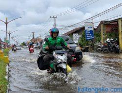 Hujan Deras Kota Palangka Raya Banjir Dadakan
