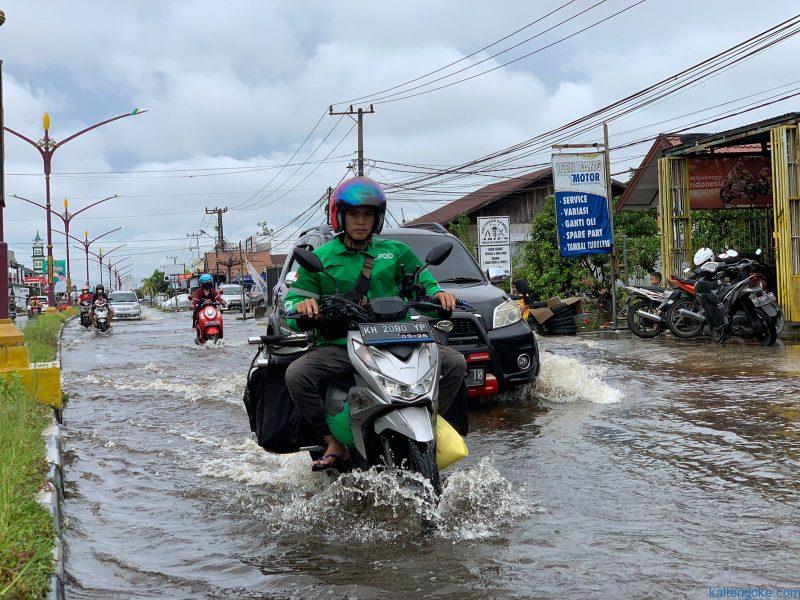 hujan deras