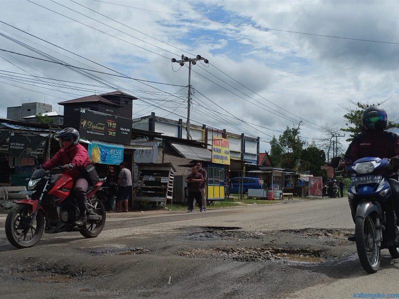 jalan rusak