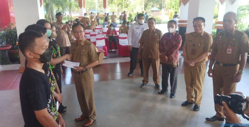 Bupati Lepas Kontingen