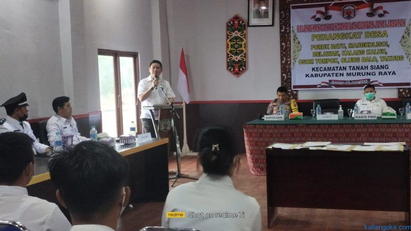Puluhan Perangkat Desa