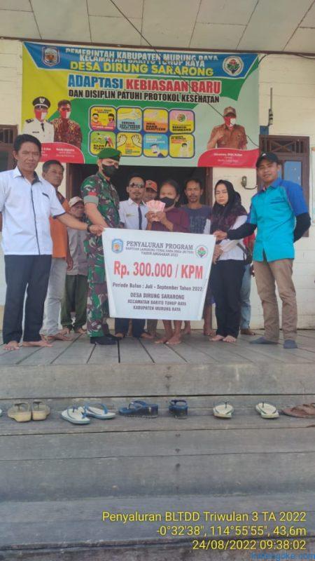 Warga Desa Dirung
