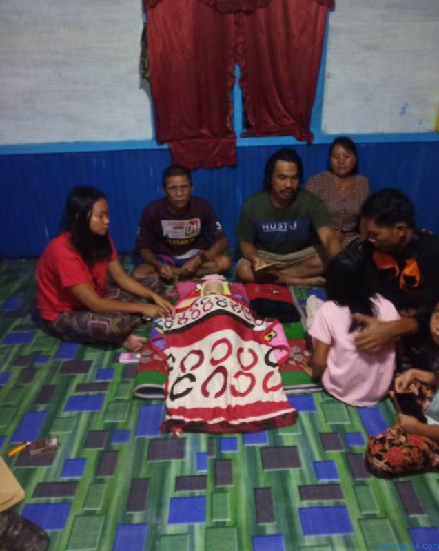 bayi terseret banjir