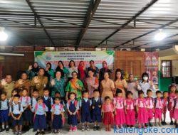 Forum PUSPA Beri Bantuan Peralatan Sekolah