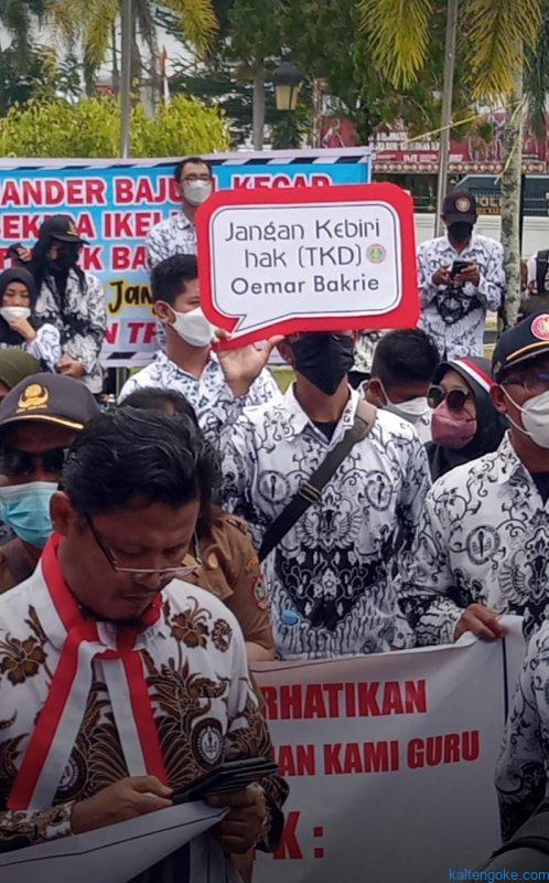 guru ancam mogok mengajar