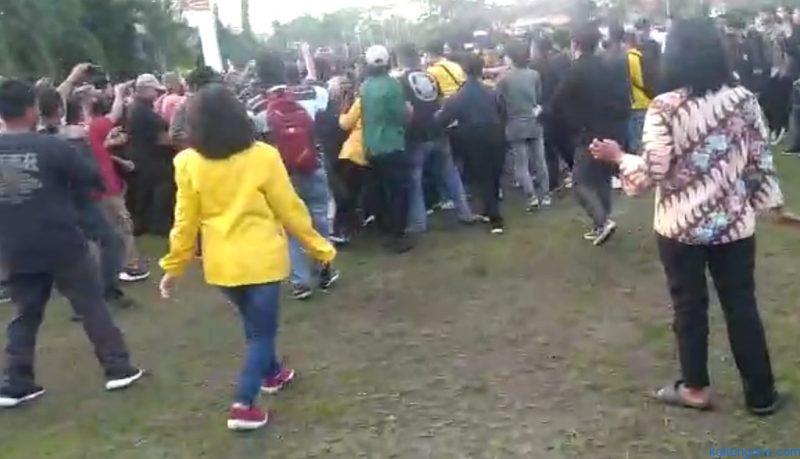 demo gubernur kalteng rivuh