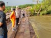 Truk Fuso dan Sopir Tenggelam ke Dasar Sungai