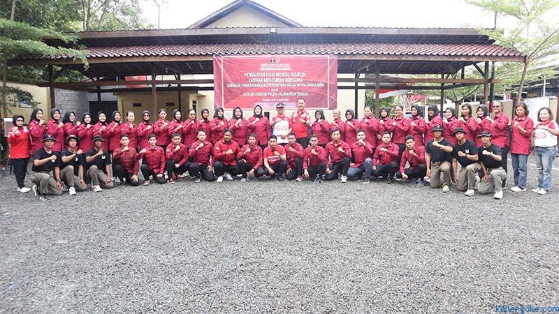Lapas Perempuan Latihan Menembak