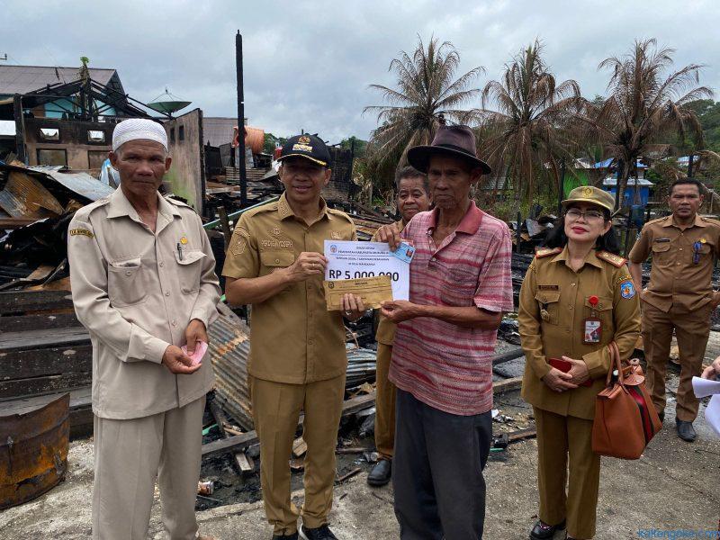 Bupati Mura Salurkan