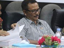 Warga Desa Riam Minta Perbaikan Jalan Desa