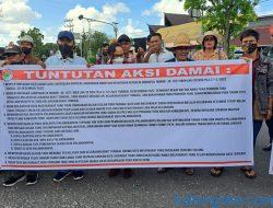 Copot Lurah Bukit Tunggal!