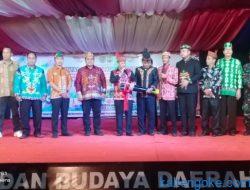 Staf Ahli Bupati Hadiri Pentas Seni Budaya Manggatang Utus