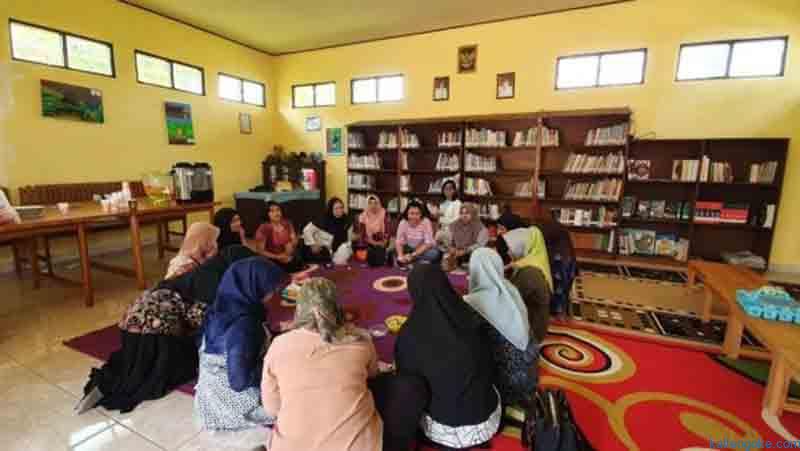 Menunjang Pendidikan dan Keterampilan Lewat Perpustakaan Langkai