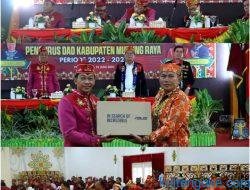 Bupati Serahkan Bantuan Laptop dan Printer Bagi Damang di Mura