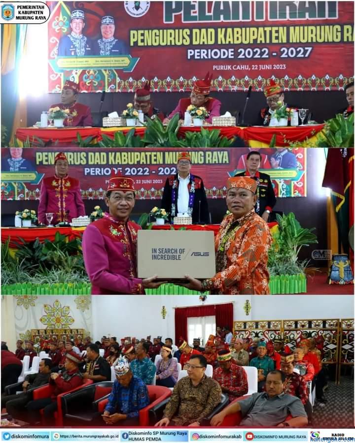 Bupati Serahkan Bantuan