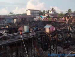 Belasan Rumah dan Musala Terbakar