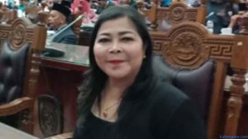 Kaum Wanita Mesti Berkiprah di Dunia Politik