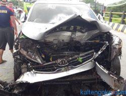 Nyemplung ke Parit, KIA Sportage Ringsek