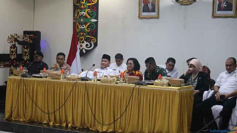Bupati Upayakan Tuntutan Pasukan Merah