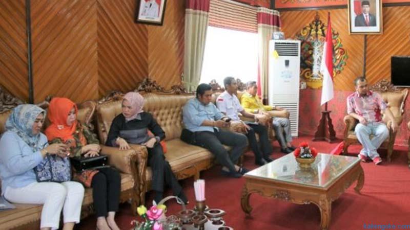 Dewan Palangka Raya Terima Kunjungan DPRD Batola