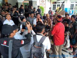 Orang Dayak Minta Keadilan ke Rektor UPR