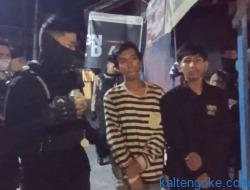 Isap Lem Fox, Dua Pengamen Diangkut Polisi