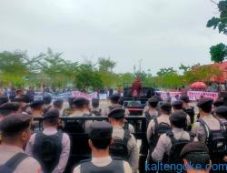 Aksi Bela Terdakwa Korupsi