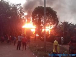 Fasilitas PT HMBP Dibakar Massa