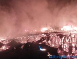 Lantunan Adzan di Tengah Bara Api