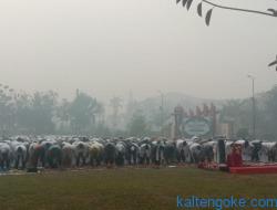 Bersujud untuk Turun Hujan, Pemkab Kotim, Ulama dan Warga Gelar Salat Istisqa