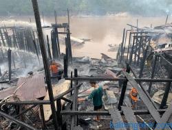 Lima Rumah di Petuk Ketimpun Hangus Terbakar