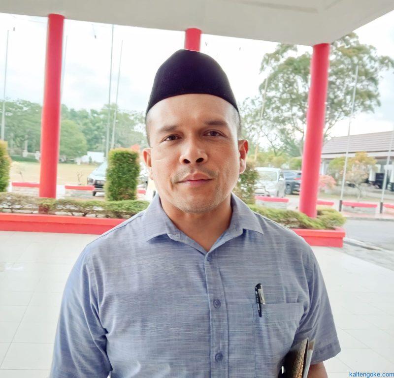 PENJELASAN: Anggota DPRD Kota Palangka Raya Khemal Nasery saat diwawancarai awak media, belum lama ini. Foto: IFA*/PE